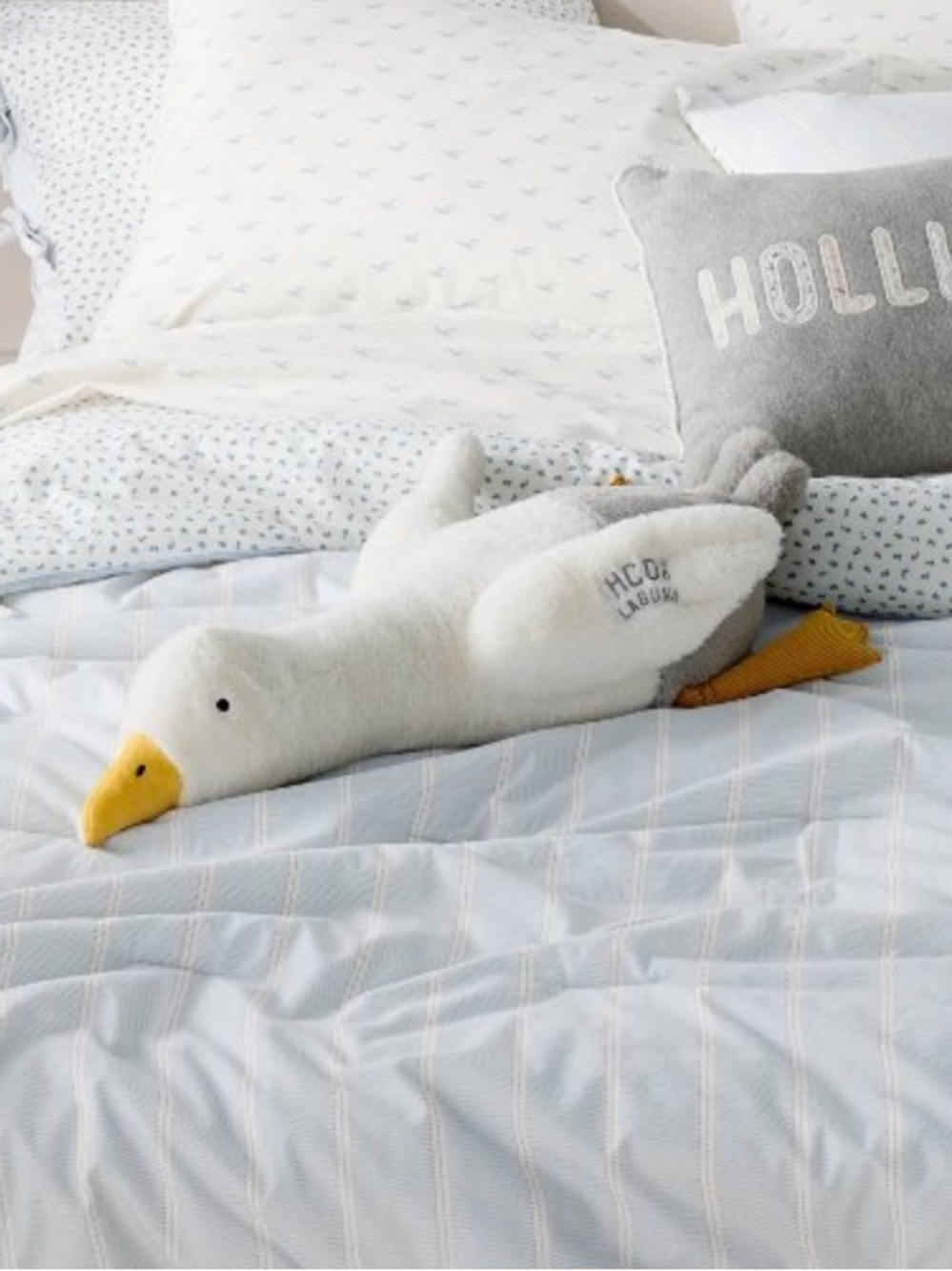 Target Pillowfort X Hollister Sam The Seagull Weighted Plush 2026 New